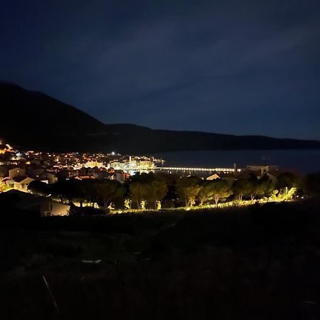 Apartments Suho Komiža Eksteriør billede