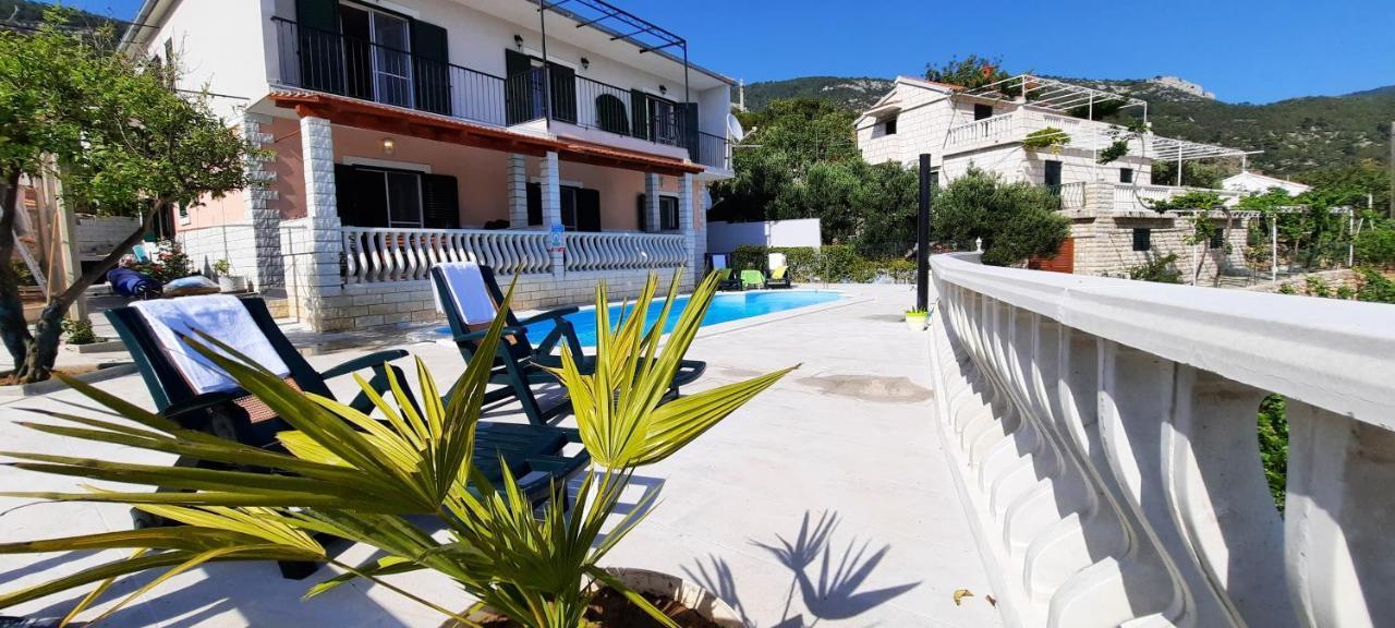 Apartments Suho Komiža Eksteriør billede