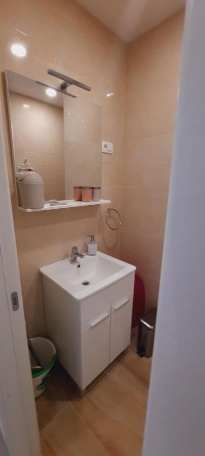 Apartments Suho Komiža Eksteriør billede