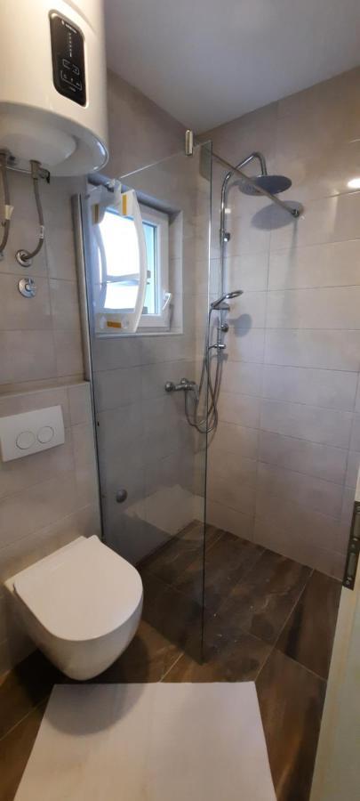 Apartments Suho Komiža Eksteriør billede
