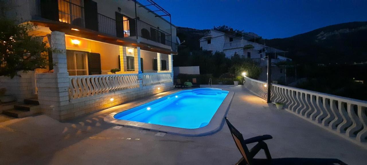 Apartments Suho Komiža Eksteriør billede