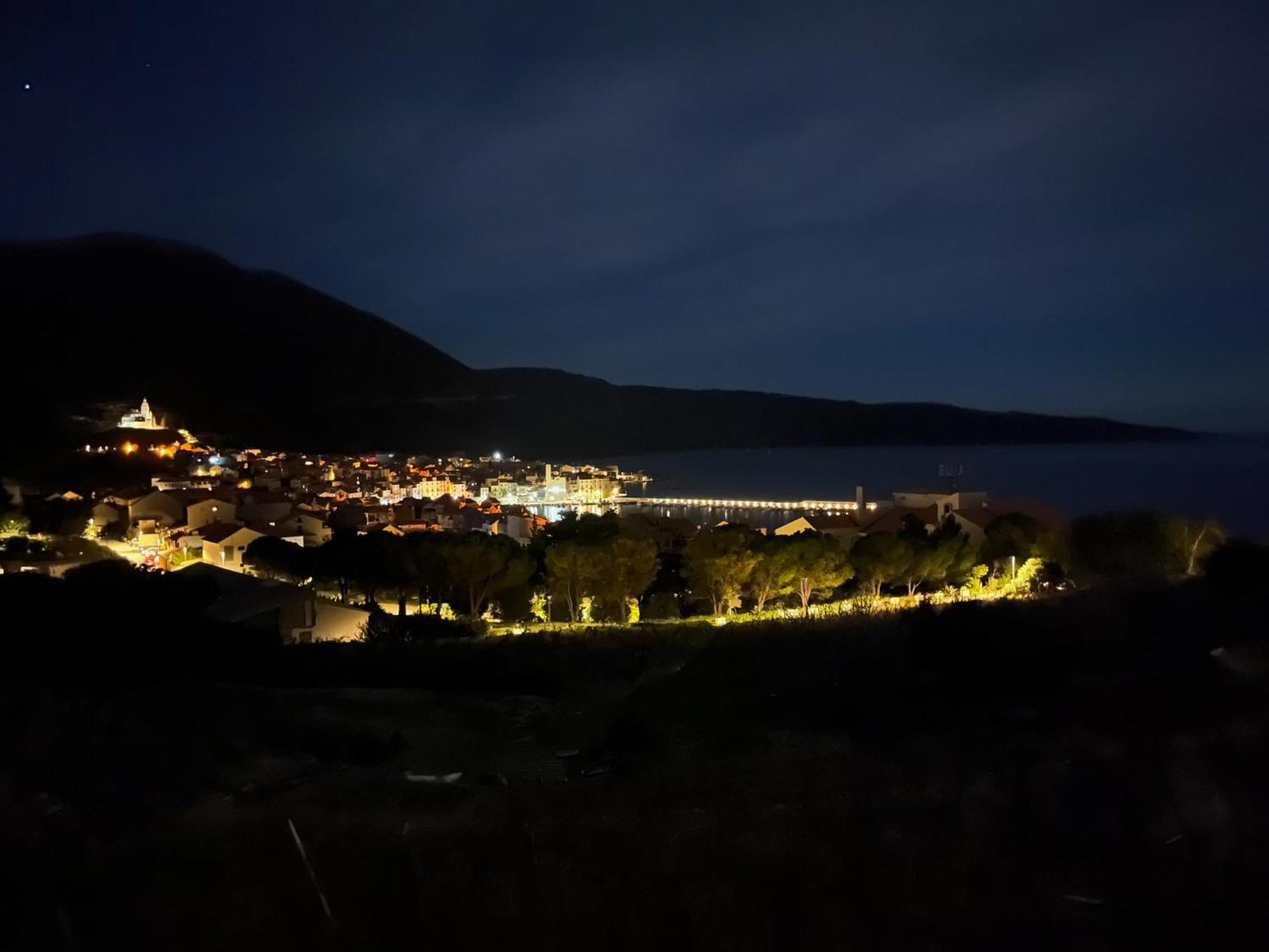 Apartments Suho Komiža Eksteriør billede